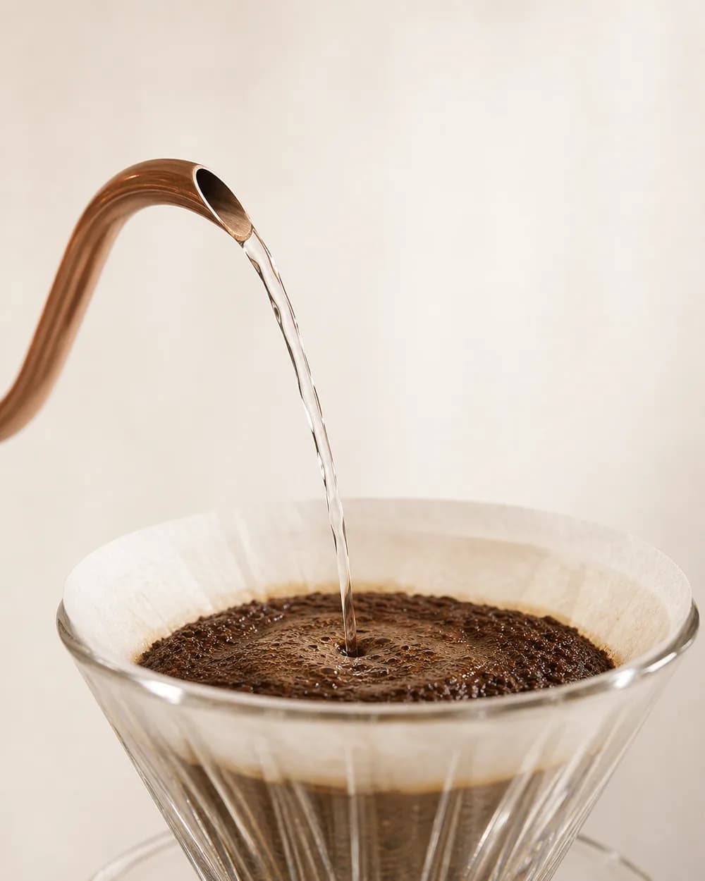 pour, slow motion still